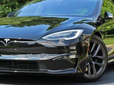 Машины Tesla проверят на безопасность из-за любителей играть за рулем - rosbalt.ru - США