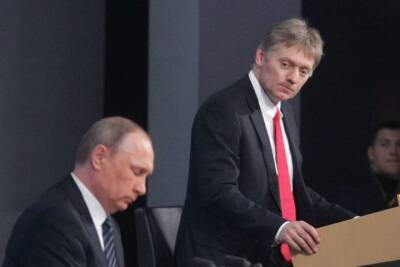 Владимир Путин - Дмитрий Песков - Песков допустил возможность СМИ-иноагентов задавать вопросы Путину - mk.ru - Россия