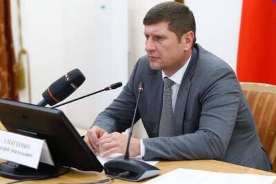 Андрей Алексеенко - Мэр Краснодара Алексеенко после следственных действий вернулся на работу - versia.ru - Россия - Краснодарский край - Краснодар