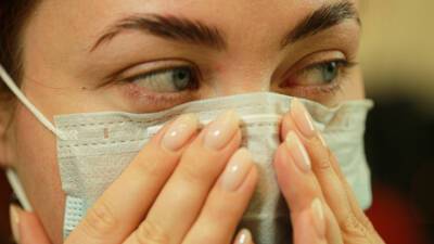 Надежда Чернышова - Терапевт рассказала, почему опасно носить маску в мороз - mir24.tv - Москва