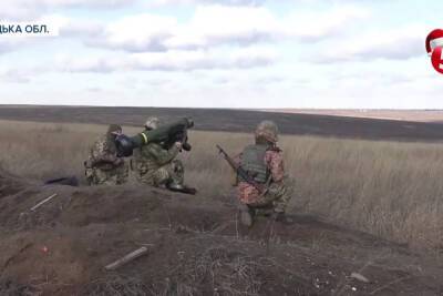 Военные из Украины промазали, стреляя из американского комплекса в Донбассе - mk.ru - США - Украина