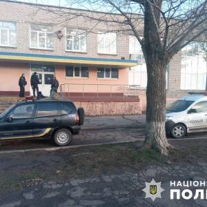 В Бердянске снова заминировали школы: аноним требует 125 тыс. гривен - reporter-ua.com - Бердянск - Бердянск