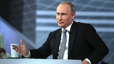 Владимир Путин - Дмитрий Песков - Сергей Шнуров - Ксения Собчак - Большая пресс-конференция Путина началась в Манеже - neva.today - Россия - Санкт-Петербург