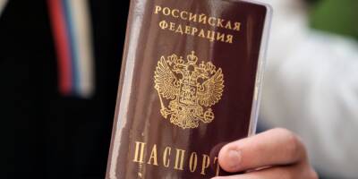 Подарки Санта-Клауса: немецкие волонтёры помогают беженцам в Донбассе - russkiymir.ru - Россия - США - Украина - Крым