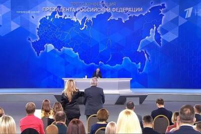 Владимир Путин - Путин: бюджет РФ является социально ориентированным - aif.ru - Россия