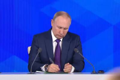 Владимир Путин - Путин заявил, что Ленин «силой засунул» Донбасс в Украину - mk.ru - Россия - Украина - Крым - Севастополь