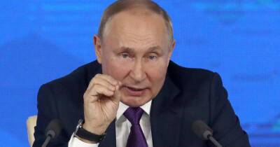 Владимир Путин - Путин пообещал разобраться в проблеме ипотеки на аварийное жилье - ren.tv - Россия
