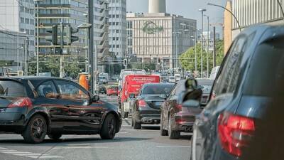Заторы в Германии: водители проводят в пробках 6 дней в году - germania.one - Германия - Берлин