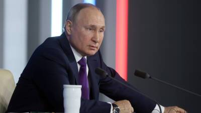 Владимир Путин - Путин о развитии Дальнего Востока: Необходимо создавать интересные и высокооплачиваемые рабочие места - mir24.tv - Москва - Россия - Приморье край