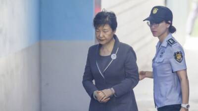 Пак Кынхе - Осужденная за коррупцию экс-президент Южной Кореи выйдет из тюрьмы по амнистии - eadaily.com - Южная Корея