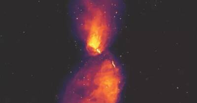 Радом с Млечным Путем извергается черная дыра: плазму разбросало на миллион световых лет (фото) - focus.ua - Украина
