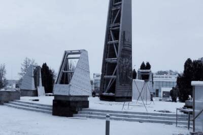 В Пензе подходит к концу монтаж стелы «Город трудовой доблести» - mk.ru - Россия - Пенза