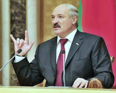 Александр Лукашенко - Лукашенко анонсировал всенародное обсуждение новой Конституции - newsland.com - Белоруссия