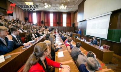 В УрФУ решили судьбу непривитых от COVID-19 студентов - fedpress.ru - Екатеринбург - Уральск