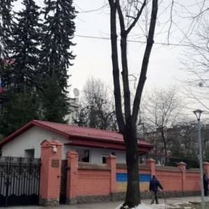 Во Львове в генконсульство РФ бросили «коктейль Молотова» - reporter-ua.com - Россия - Украина - Львов - Львовская обл.