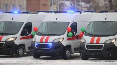 Владимир Караник - Гродненским медикам передали 7 новых машин скорой помощи - belta.by - Белоруссия