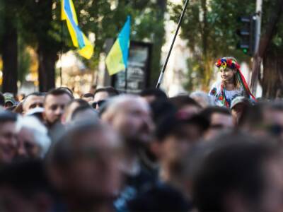 Только 17% украинцев считают, что Украина движется правильным курсом – опрос - gordonua.com - Украина