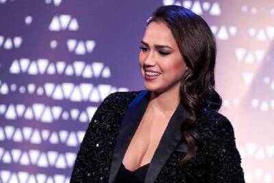 Алина Загитова - Загитова рассказала, чему её научила Тутберидзе: "Всегда надо быть ухоженной с ног до головы" - sport.ru - Россия - Япония