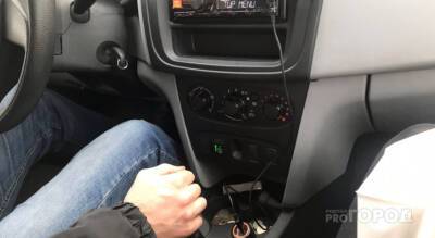 В Чувашии поймали двух "бомбил" и отправили их автомобили на штрафстоянку - pg21.ru - респ. Чувашия - Чебоксары