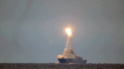 Владимир Путин - Денис Мантуров - Путин заявил об успешном залповом пуске ракет "Циркон" - svoboda.org - Россия - Северодвинск