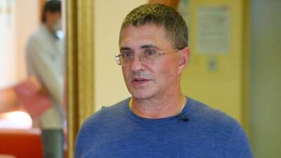 Александр Мясников - Доктор Мясников назвал последствия приема алкоголя при простуде - inforeactor.ru - Россия