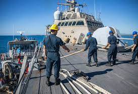 Корабль ВМС США прервал поход за вспышки COVID-19 на борту - unn.com.ua - США - Украина - Киев - Куба