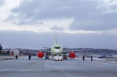 Олег Кононенко - Новейший самолет МС-21 выполнил первый полет - aif.ru - Россия - Иркутск