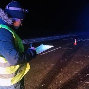 В Черниговской области водитель скрылся после смертельного ДТП - reporter-ua.com - Украина - Черниговская обл.