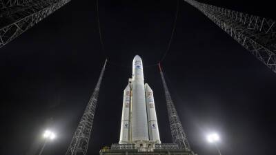 James Webb - Ракета Ariane 5 с телескопом James Webb стартовала с космодрома Куру - russian.rt.com - Французская Гвиана