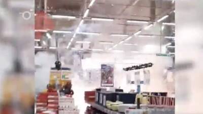 В «Ленте» рассказали о поиске устроившего пожар в томском магазине покупателя - iz.ru - Израиль - Томск - Томская обл.