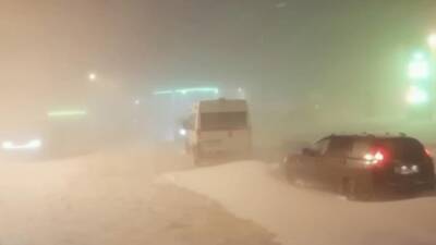 На федеральной трассе М5 "Урал" в снежный плен попали десятки автомобилей - nakanune.ru - Башкирия - р. Башкирия