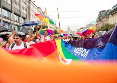 Пражский гей-парад собрал 30 тыс. участников: видео - vinegret.cz - Чехия - Прага