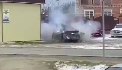 Краснодарские правоохранители проводят проверку после взрыва автомобиля возле жилых домов - runews24.ru - Россия - район Кавказский