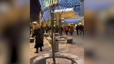 Дмитрий Гусев - Угрожавший гранатой в ТЦ "Метрополис" ранее был судим за кражу и разбой - tvc.ru