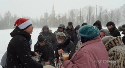 Новочебоксарец устроил благотворительный новогодний обед для нуждающихся: накормил полторы тысячи человек за год - pg21.ru - Новочебоксарск