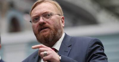 Виталий Милонов - Милонов призвал выслать из Москвы всех эскортниц - ren.tv - Москва - Москва