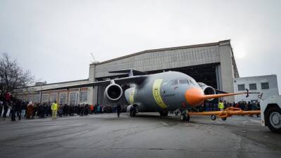 Антонов - ДП «Антонов» провело викатку нового літака - hubs.ua - США - Украина