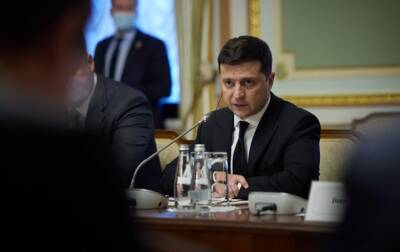 Владимир Зеленский - Тарас Козак - Зеленский ввел новые санкции против телеканалов | Новости и события Украины и мира, о политике, здоровье, спорте и интересных людях - real-vin.com - Украина
