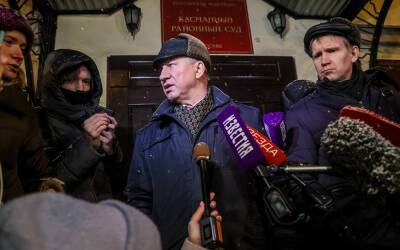 Валерий Рашкин - И лося не поел, и прав лишился: вынесен приговор депутату Рашкину - zr.ru - Россия - Саратовская обл.