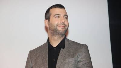 Максим Галкин - Иван Ургант - Ургант назвал Галкина сверхзвуковым истребителем, а себя — наездником осла - 5-tv.ru
