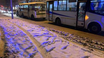 В Воронеже пассажирка пострадала в ДТП с двумя маршрутками - vestivrn.ru - Воронеж