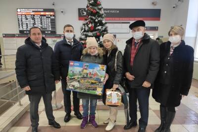 Глава рязанского СК исполнил новогоднее желание 13-летней девочки - rzn.mk.ru - Рязанская обл. - Рязань