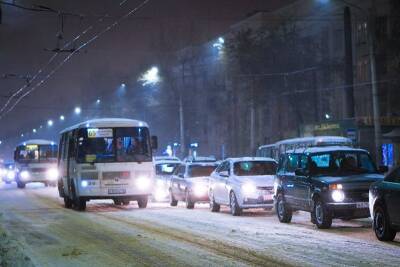 В Новогоднюю ночь в Воронеже продлили работу пассажирского транспорта - gorcom36.ru - Воронеж - Воронеж