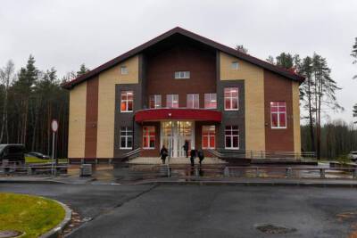 Новый дом культуры скоро откроет свои двери для жителей Пчевжи Киришского района - mk.ru - Ленинградская обл.