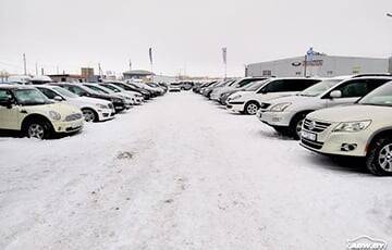 «Приезжают россияне и забирают машины автовозами» - charter97.org - Белоруссия