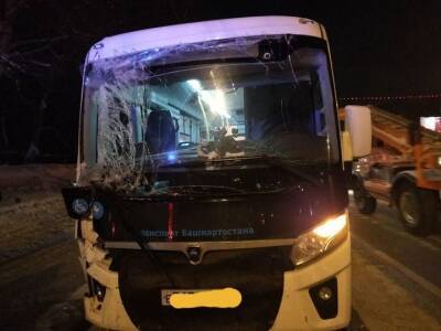 В Уфе пять человек пострадали в ДТП с автобусом и троллейбусом - ufacitynews.ru - Уфа
