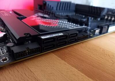Из-за глупейшей оплошности ASUS физически сгорают дорогие материнские платы для новейших процессоров Intel - cnews.ru - Россия