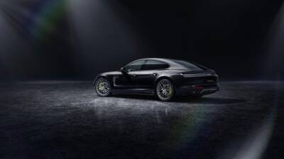 Porsche - Porsche рассказал о новинках для России в 2022 году - autostat.ru - Россия