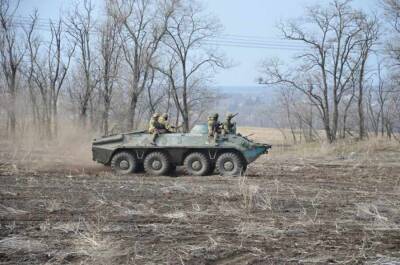 Эдуард Басурин - Украинские боевики разместили пять единиц военной техники вблизи линии соприкосновения - news-front.info - Украина - ДНР - Донбасс