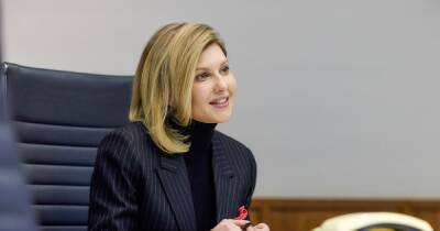 Елена Зеленская - Елена Зеленская заявила, что килограмм скумбрии стоит 8 гривен (фото, видео) - focus.ua - Украина